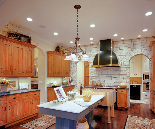 Traditional Kitchen Cabinets Mission Hills Kansas